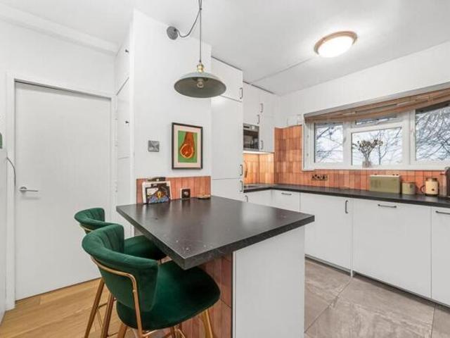 Apartment for sale in London Borough of Croydon, Upper Norwood