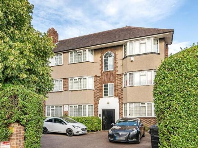Apartment for sale in Freezywater, Greater London