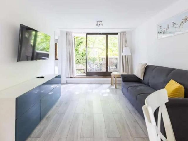Apartment for rent in Lyons, Greater London