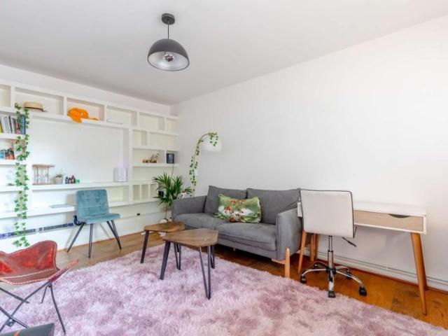 Apartment for rent in Lyons, Greater London