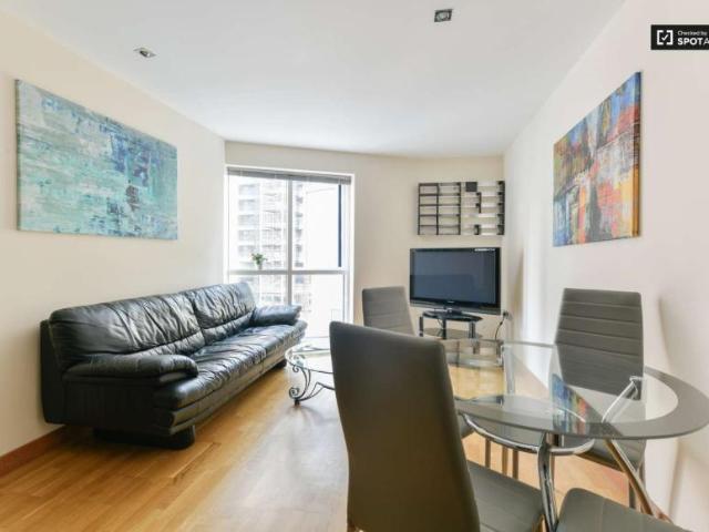 Apartment for rent in Lyons, Greater London