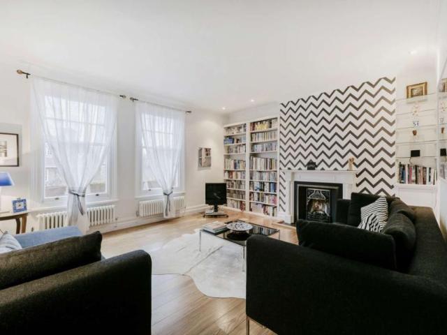Apartment for rent in Lyons, Greater London