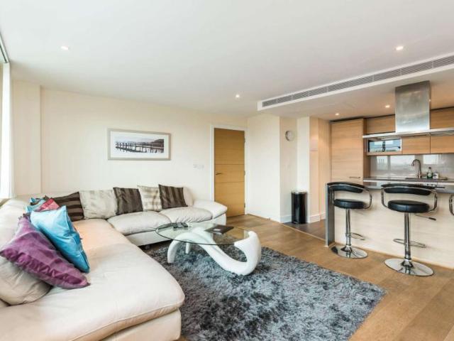 Apartment for rent in Lyons, Greater London