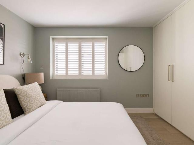 Apartment for rent in Lyons, Greater London