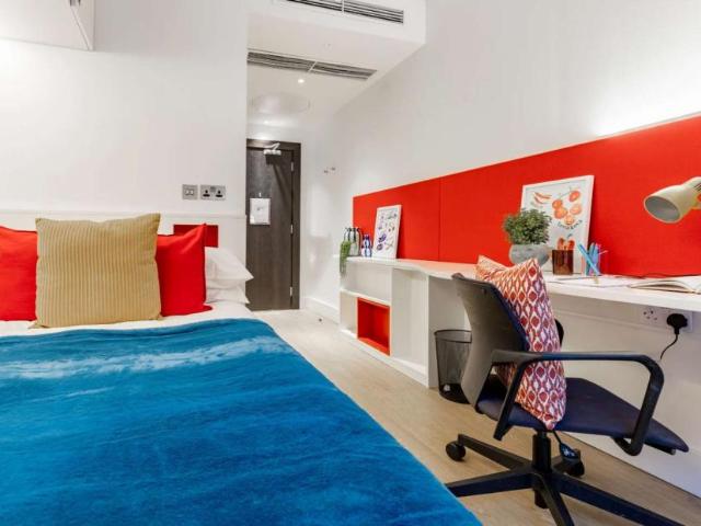 Apartment for rent in Lyons, Greater London
