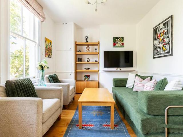 Apartment for rent in Earl's Court, Greater London