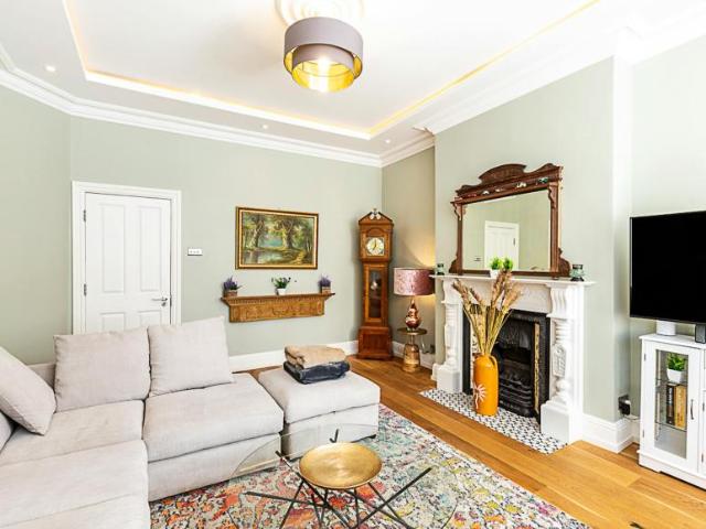 Apartment for rent in London Borough of Ealing, Greater London