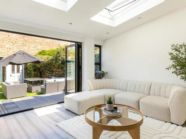 Apartment for rent in Hammersmith, Greater London