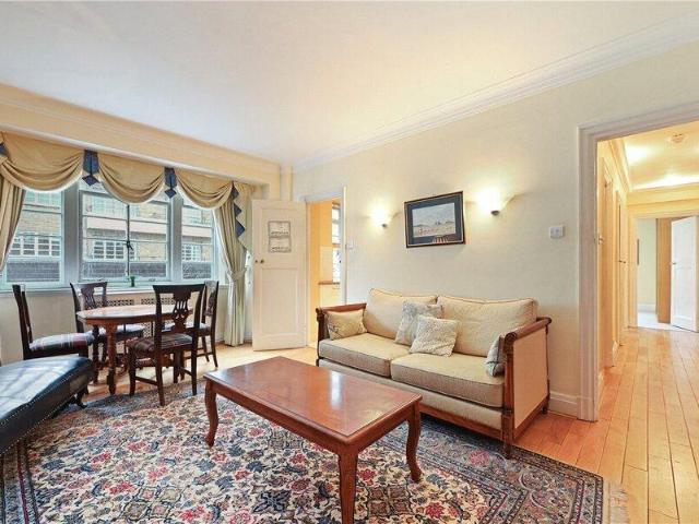 Apartment for sale in City of London, Greater London