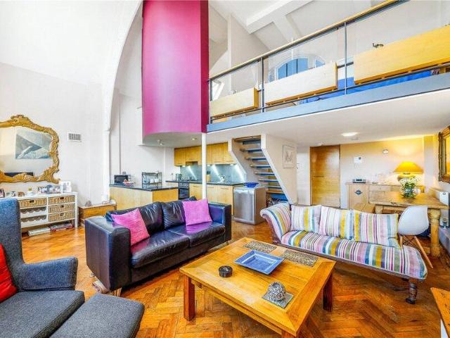 Apartment for sale in City of London, Greater London