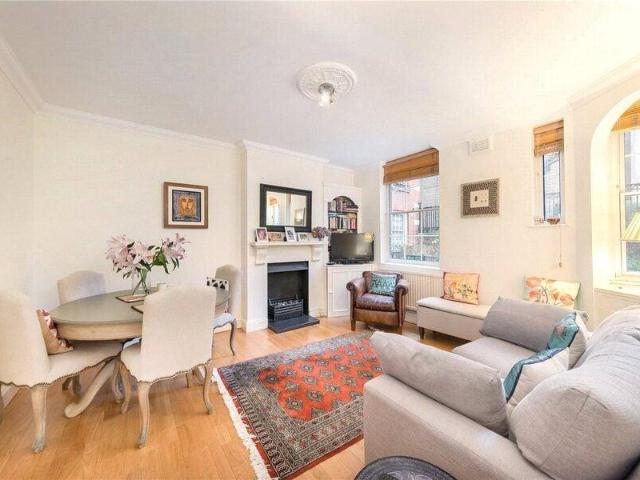Apartment for sale in City of London, Greater London