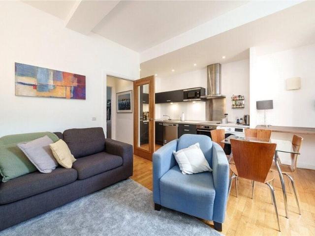 Apartment for sale in City of London, Greater London