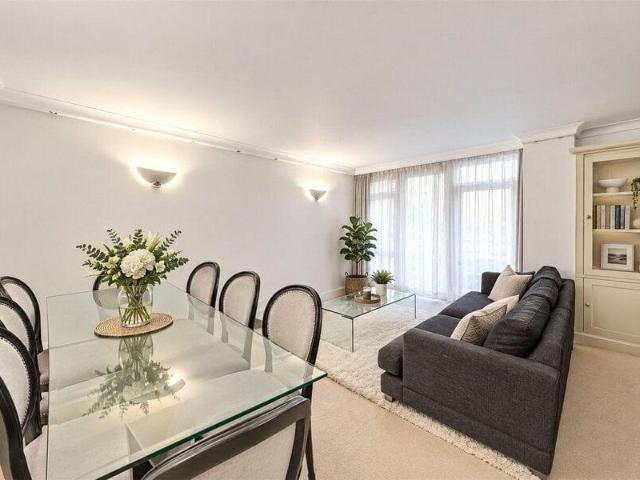 Apartment for sale in City of London, Greater London
