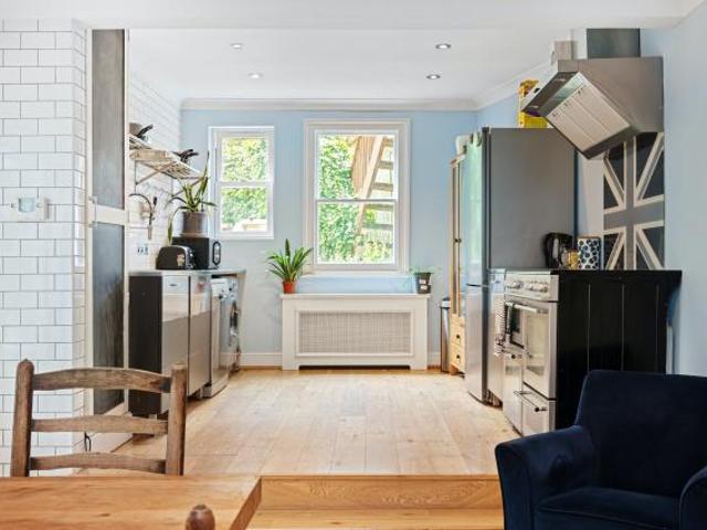 Apartment for rent in Clapham, Greater London