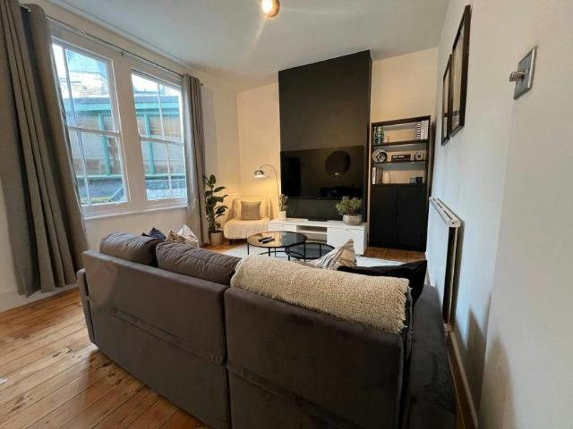 Apartment for rent in Fulham, Greater London