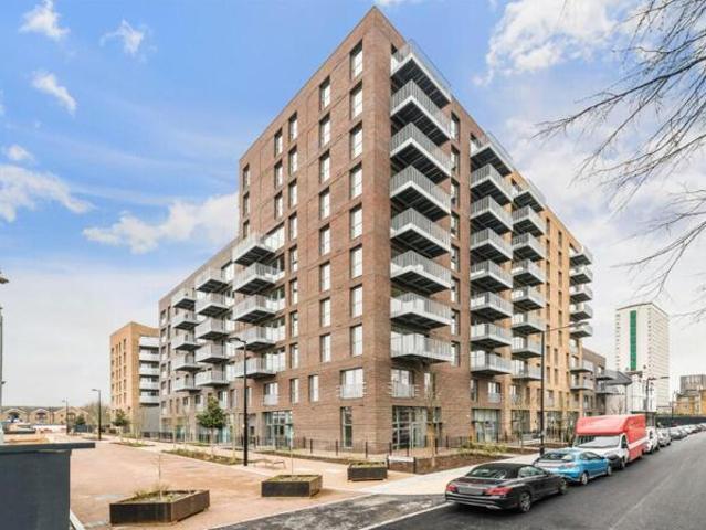 Apartment for sale in London Borough of Lewisham, New Cross