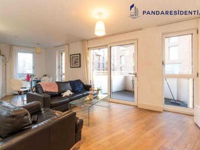 Apartment for sale in Bromley-by-Bow, Bow