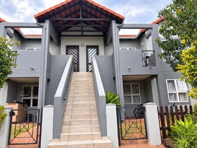 Apartment for sale in Magaliessig, Randburg