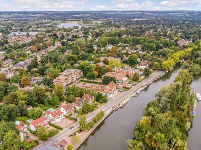 Apartment for sale in Windsor, Fishery