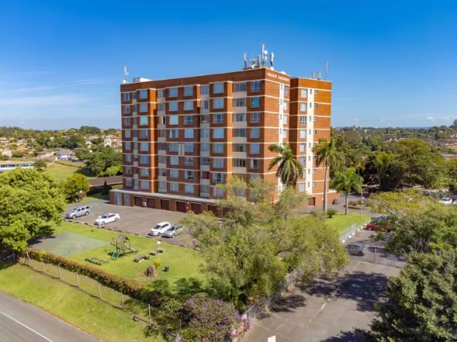 Apartment for sale in Malvern, Queensburgh