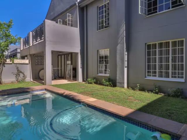 Apartment for sale in Rosebank, Gauteng