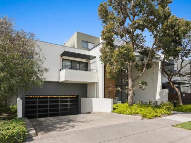 Apartment for sale in Mentone, Melbourne