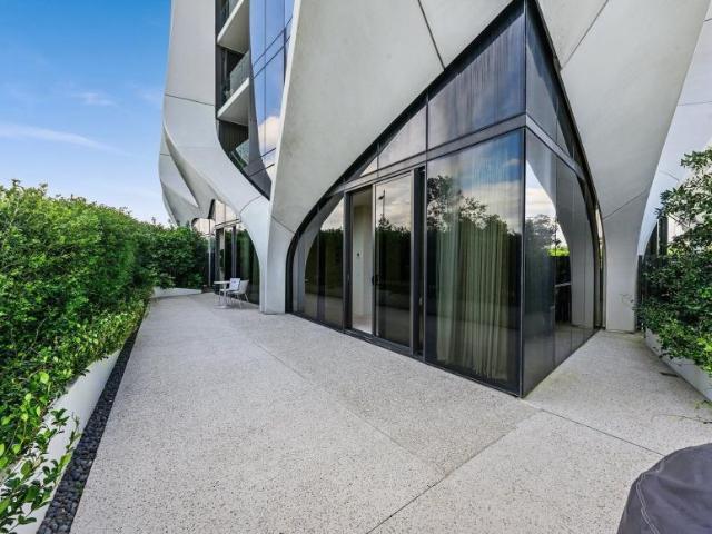 Apartment for sale in Mermaid Waters, Gold Coast City