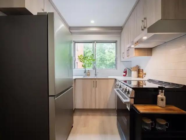 Apartment for rent in St. Leonard's, Quebec