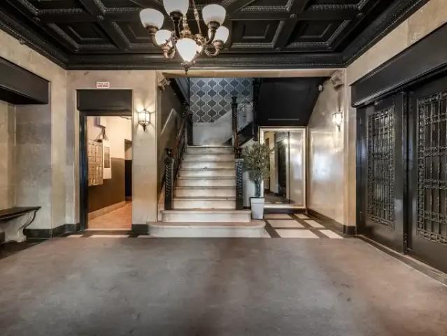 Apartment for rent in Westmount, Montréal (région administrative)