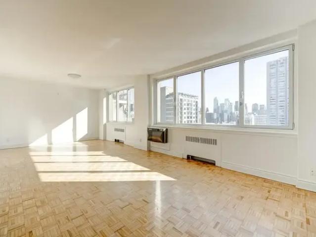 Apartment for rent in St. Leonard's, Quebec