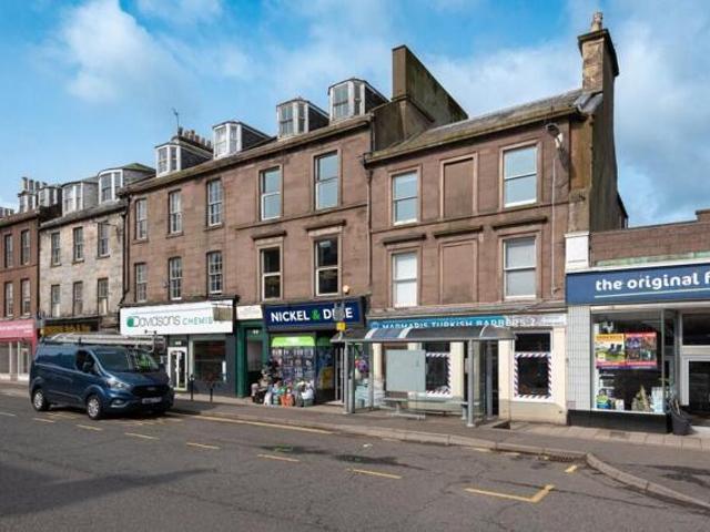 Apartment for sale in Montrose, Barracks