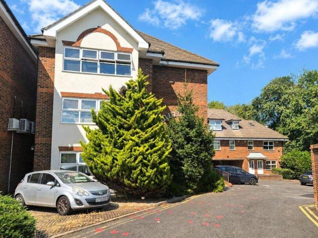 Apartment for sale in Lane, Kirklees
