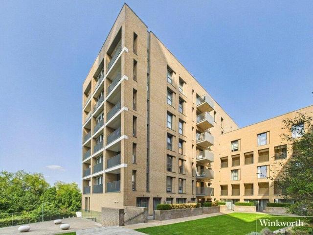 Apartment for sale in London Borough of Barnet, Greater London