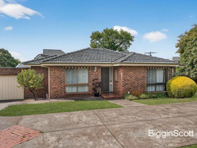 Apartment for sale in Mount Waverley, Melbourne