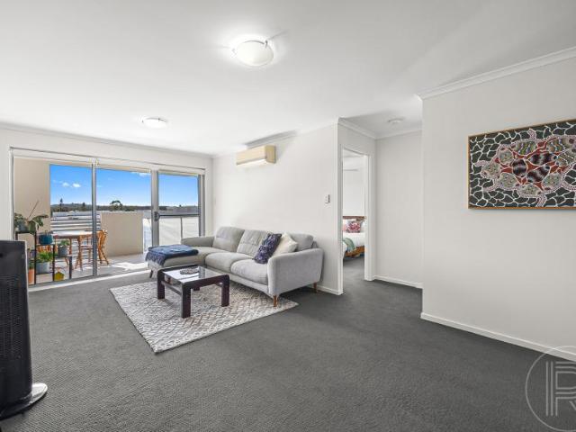 Apartment for sale in Kings Creek, Queensland
