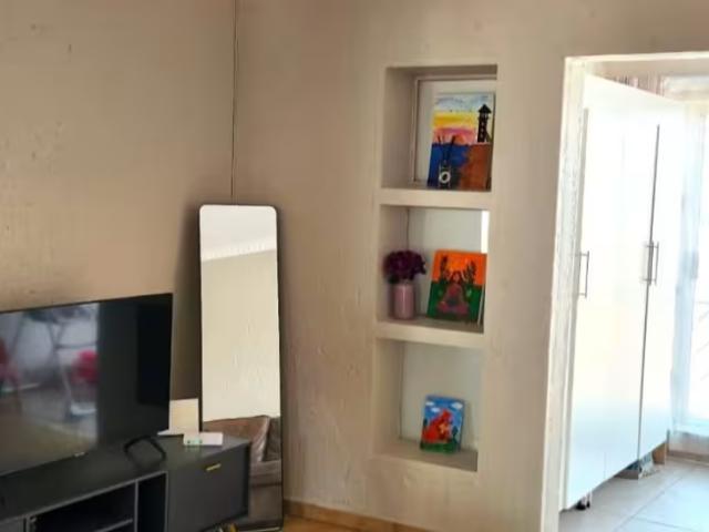 Apartment for sale in Vosloorus, Gauteng