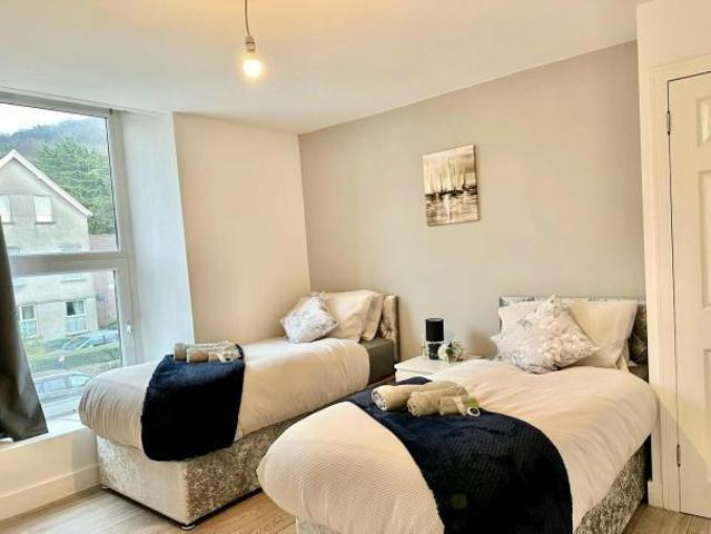 Apartment for rent in Briton Ferry