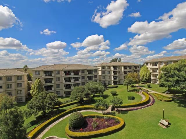 Apartment for sale in Noordwyk, City of Johannesburg Metropolitan Municipality