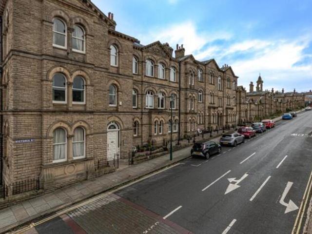 Apartment for sale in Baildon, West Yorkshire