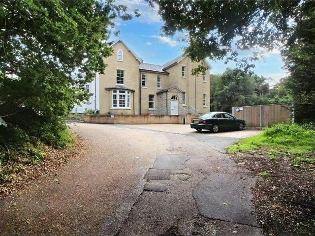 Apartment for sale in Thorpe St Andrew, Norwich