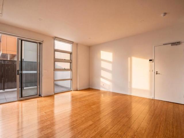 Apartment for sale in Oakleigh South, Melbourne