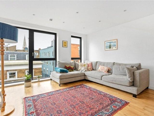 Apartment for sale in Cat Hill, England