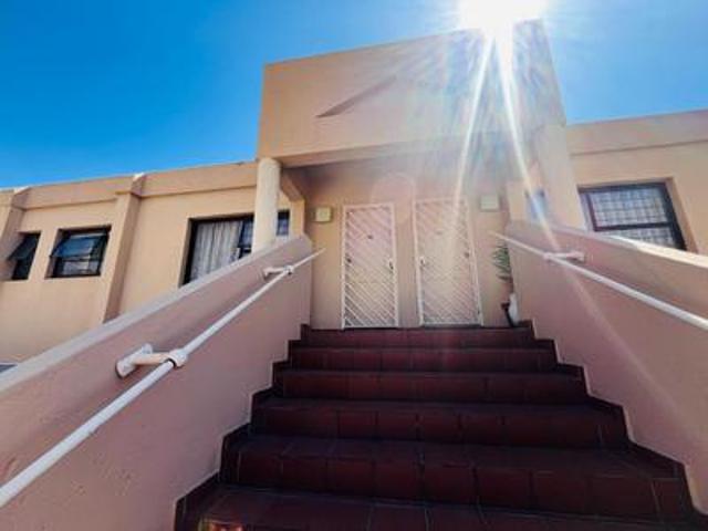 Apartment for sale in Vosloorus, Gauteng