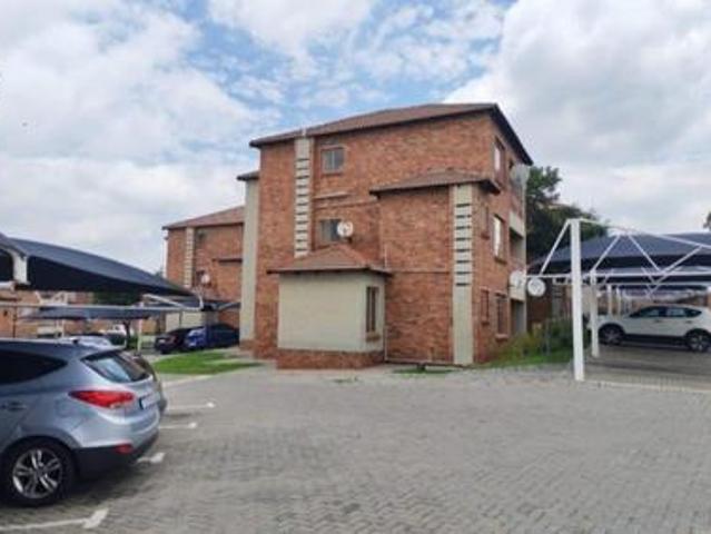 Townhouse for sale in Ekurhuleni, Gauteng
