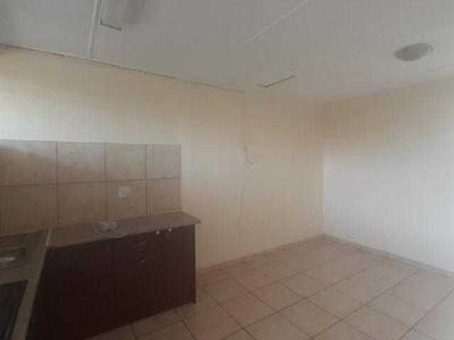 Apartment for sale in Oranjeville, Free State