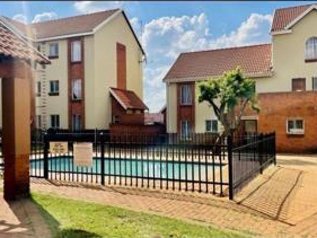 Apartment for sale in Akasia, Gauteng