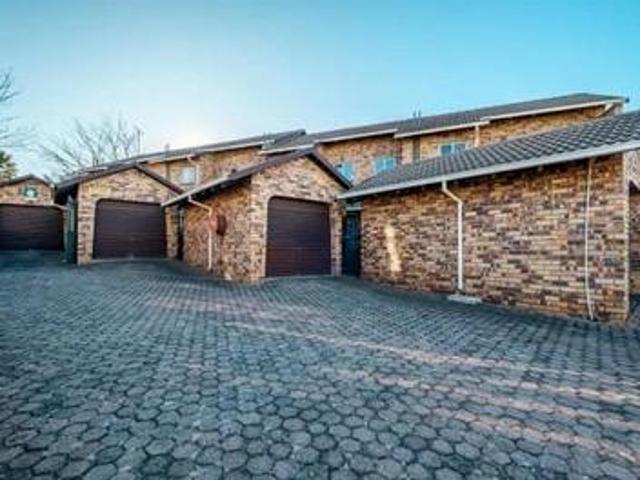 Apartment for sale in Nooitgedacht, Gauteng