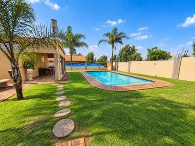 Apartment for sale in Alberton, City of Ekurhuleni Metropolitan Municipality