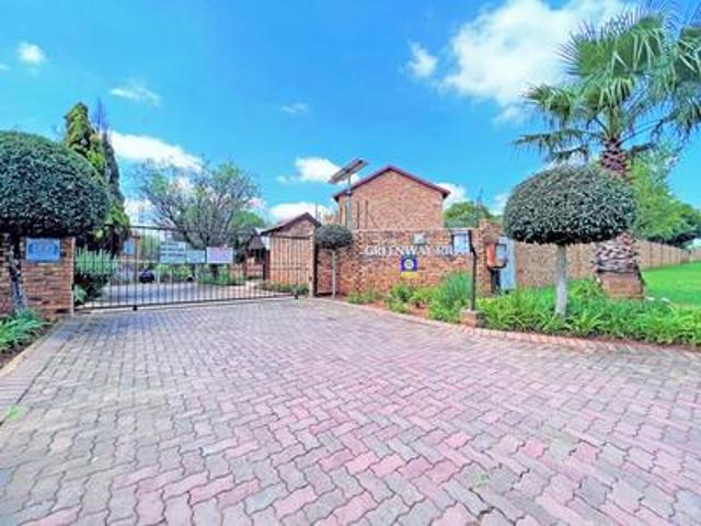 Apartment for sale in Nooitgedacht, Gauteng