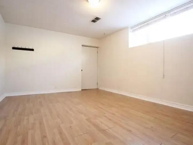 Apartment for rent in Mulhurst Bay, Ontario